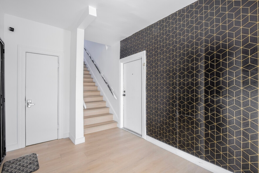 More Photos Of 1918 Grace Ave, Los Angeles Apartments For Sale