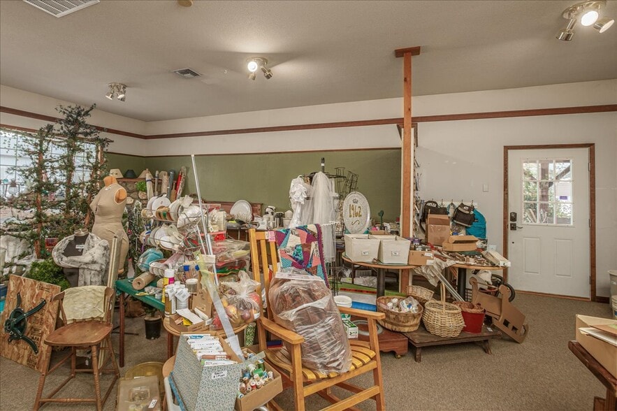 More Photos Of 15771 Main St, Crescent Mills Freestanding For Sale