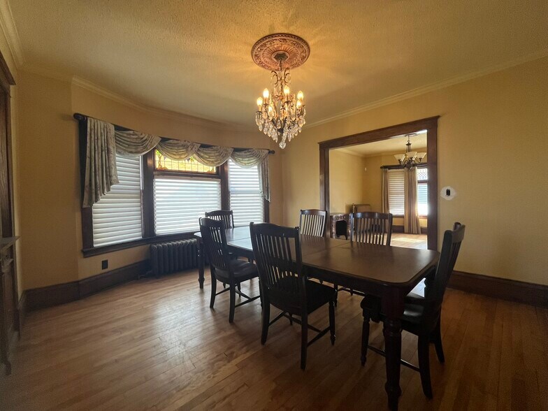 More Photos Of 889 Grand Ave, Saint Paul Office For Lease