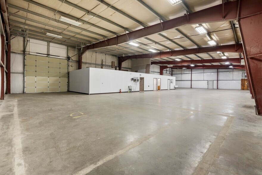 More Photos Of 80 E Wilbur Ave, Coeur d'Alene Service For Lease