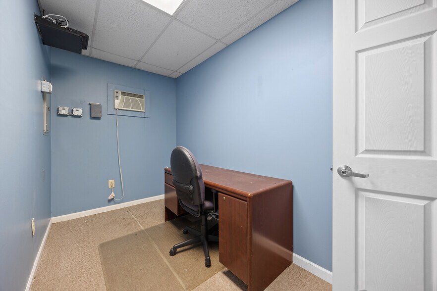 More Photos Of 673 Morganza Rd, Canonsburg Storefront Retail Office For Lease