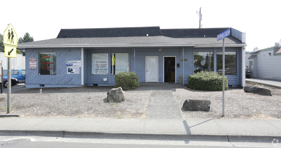 Primary Photo Of 1080 N 1st St, Stayton Office For Lease