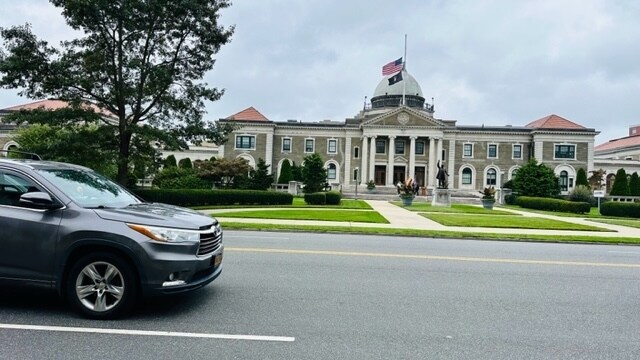 More Photos Of 1527 Franklin Ave, Mineola Office For Lease