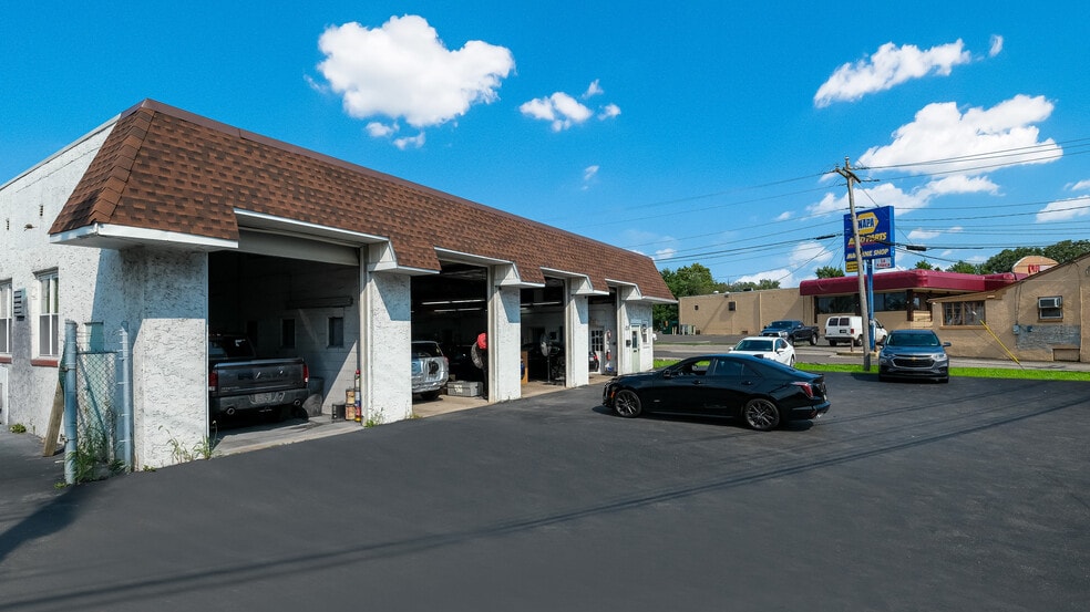 More Photos Of 2531 Street Rd, Bensalem Auto Repair For Sale