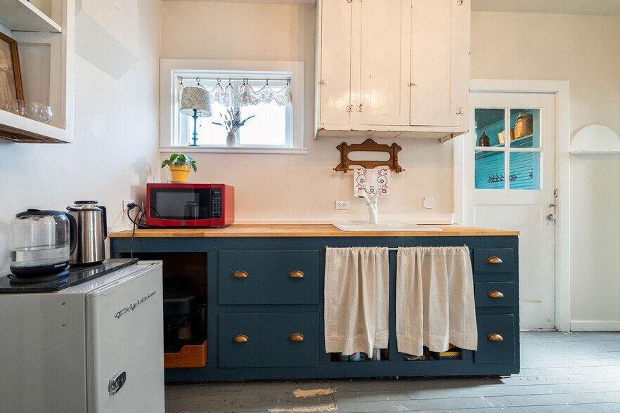 More Photos Of 203 5th Ave W, Kalispell Freestanding For Sale