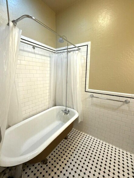 More Photos Of 755 12th St, Fortuna Office For Sale