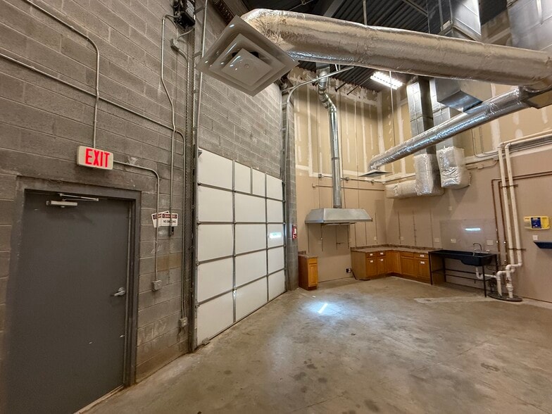 More Photos Of 1880 W Oak Pky, Marietta Light Distribution For Sale