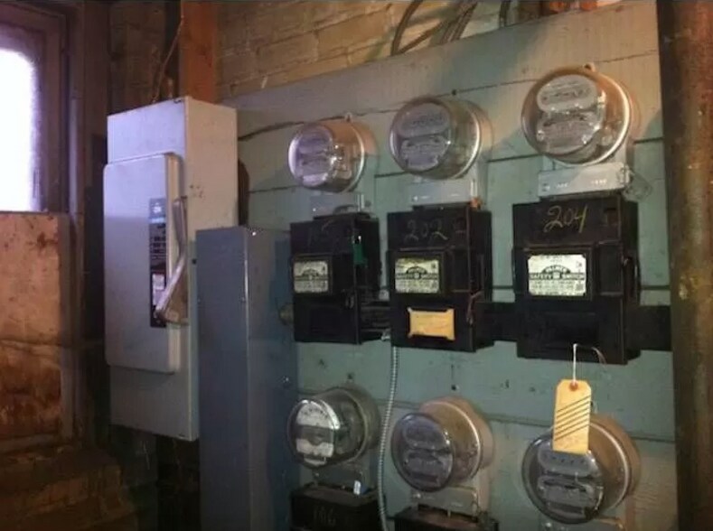 More Photos Of 8525 Maxwell St, Detroit Apartments For Sale