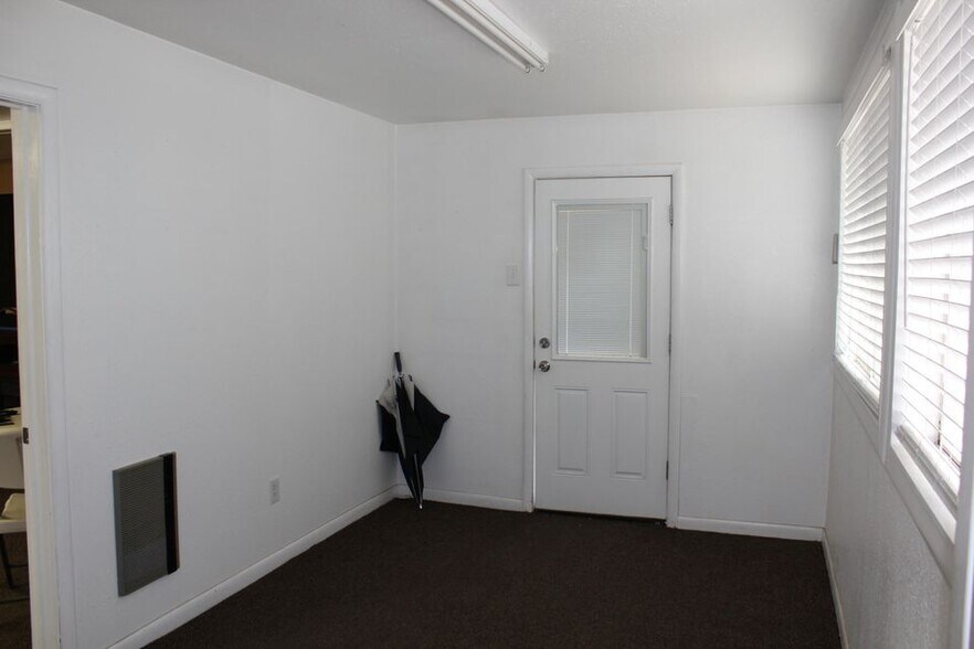 More Photos Of 1157 S Main St, Cedar City Auto Repair For Sale