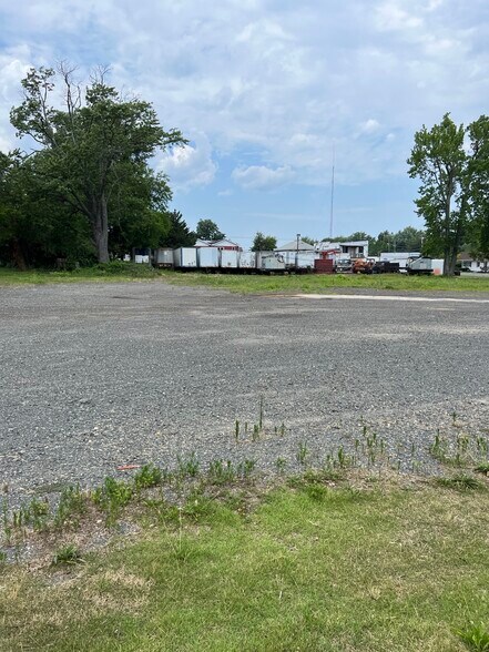 More Photos Of Railroad Ave, Belford Land For Lease