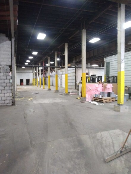 More Photos Of 788 Washington Ave, Chillicothe Warehouse For Lease