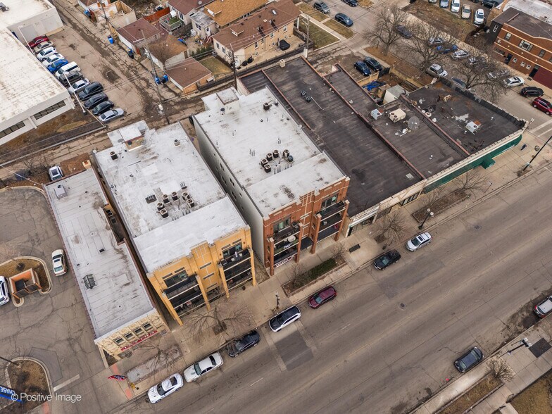 More Photos Of 7162 W Grand Ave, Elmwood Park Apartments For Sale