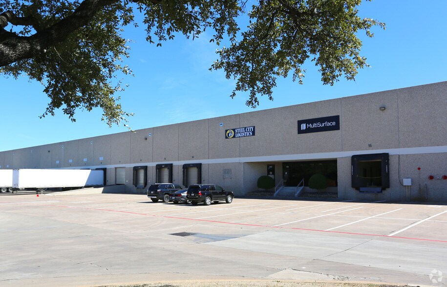 More Photos Of 2005 McDaniel Dr, Carrollton Distribution For Lease