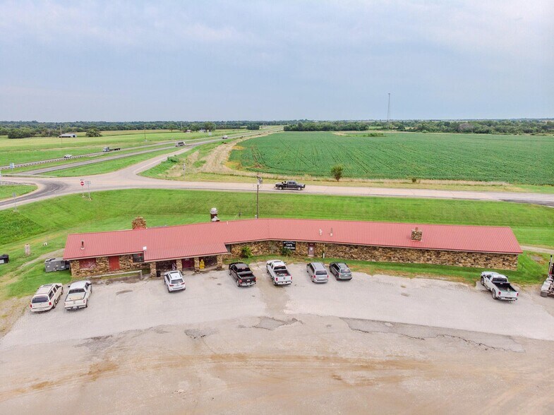 More Photos Of 18400 E B Hwy, Sheldon Flex For Sale