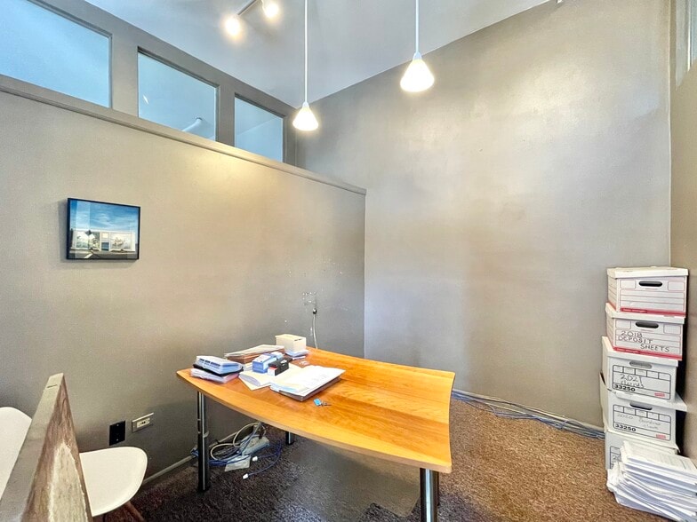 More Photos Of 1355-1359 W Chicago Ave, Chicago Apartments For Lease