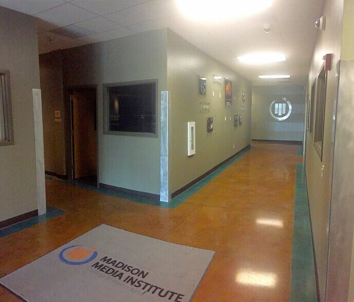 More Photos Of 2702 Agriculture Dr, Madison Office For Lease