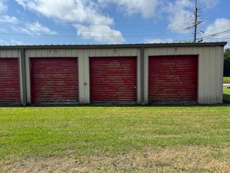 More Photos Of 1201 Green ave, Saint Bernard Warehouse For Sale
