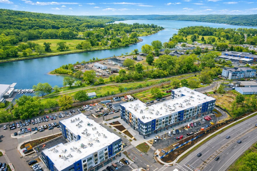 Primary Photo Of 201 Cayuga Park Ln, Ithaca Apartments For Lease