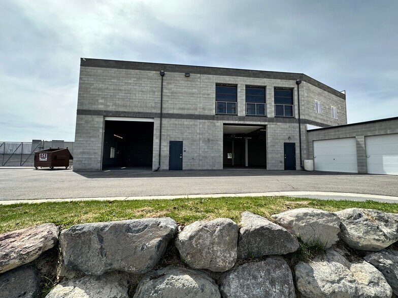 More Photos Of 4612 W 7000 S, West Jordan Self Storage For Lease