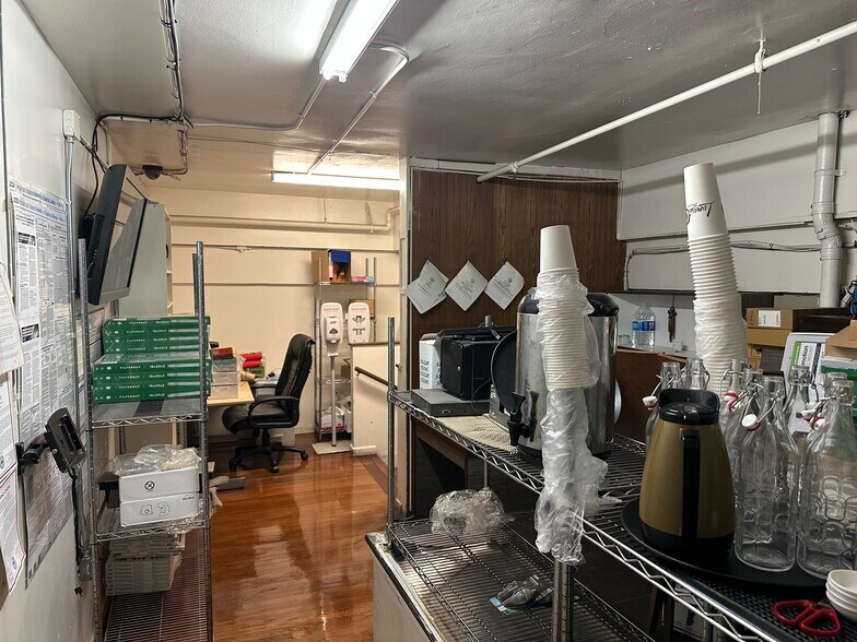More Photos Of 231-243 E Colorado Blvd, Pasadena Storefront Retail Office For Lease