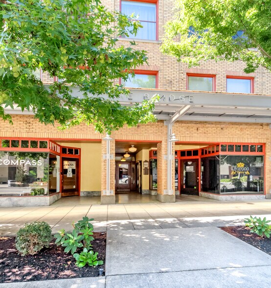 More Photos Of 744 Market St, Tacoma Apartments For Lease