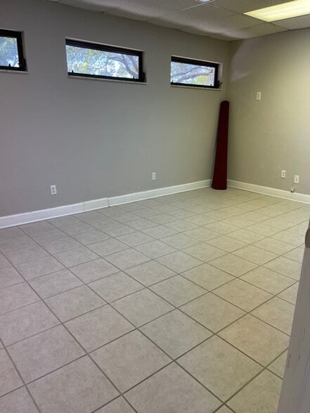 More Photos Of 701 N Hercules Ave, Clearwater Medical For Lease