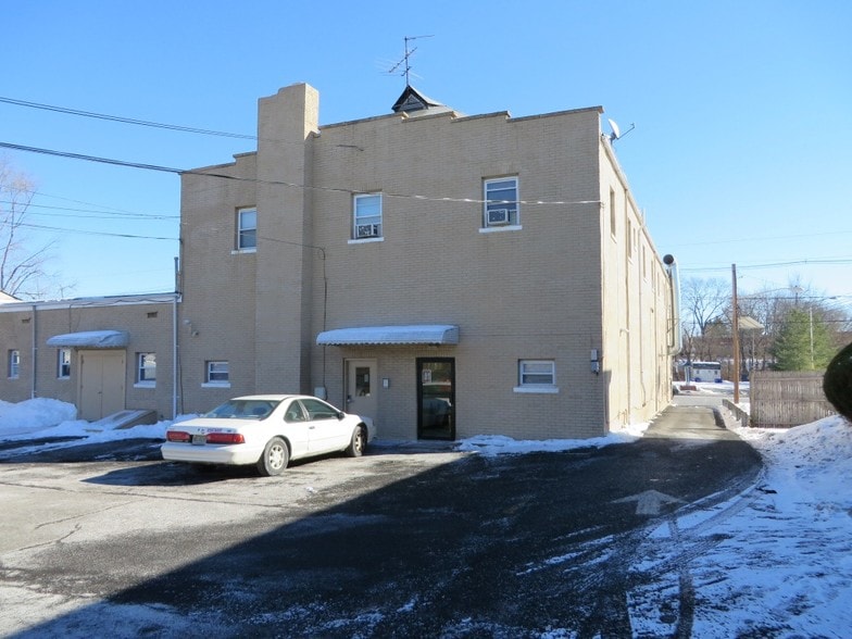 More Photos Of 440 S Main St, Manville Apartments For Lease