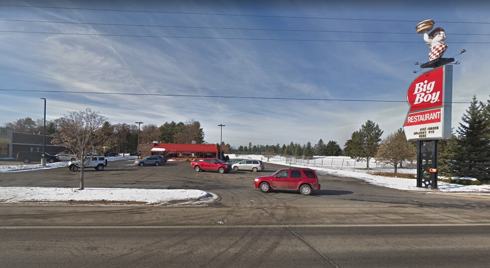 More Photos Of 2222 S I 75 Business Loop, Grayling Restaurant For Sale