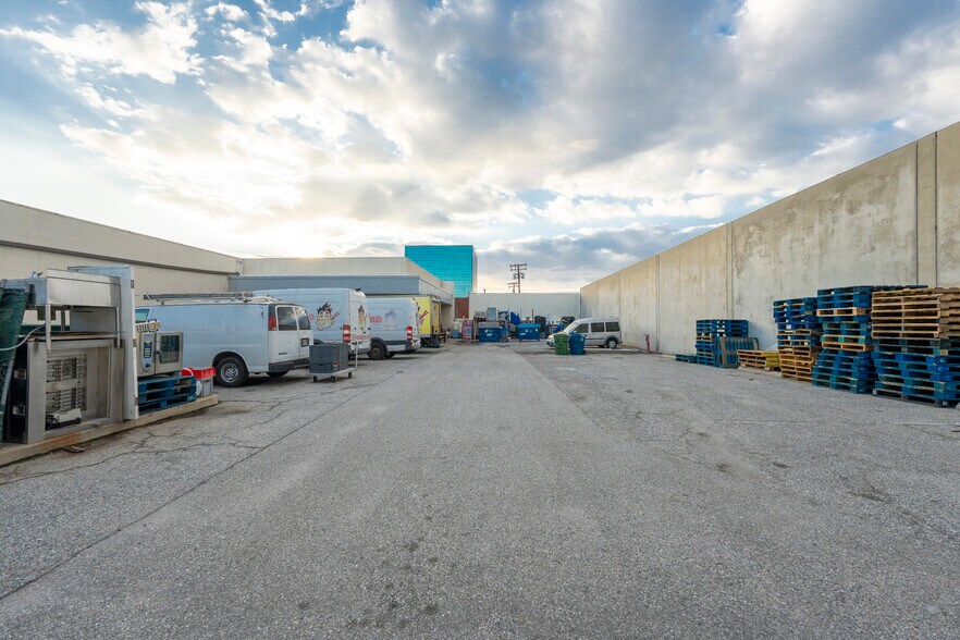 More Photos Of 429 S Palm Ave, Alhambra Food Processing For Sale