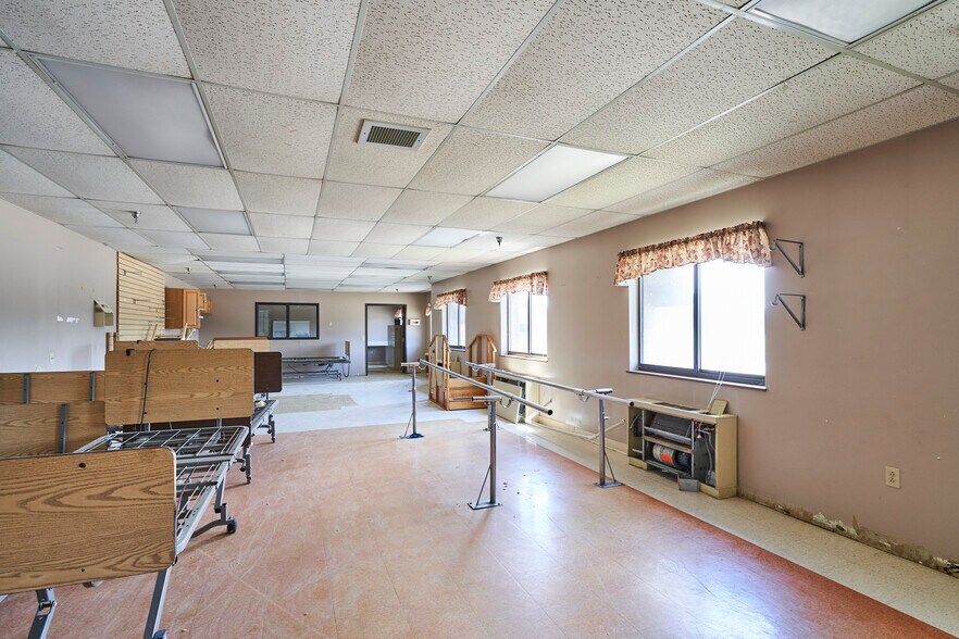 More Photos Of 16231 Broadway Ave, Maple Heights Assisted Living For Sale