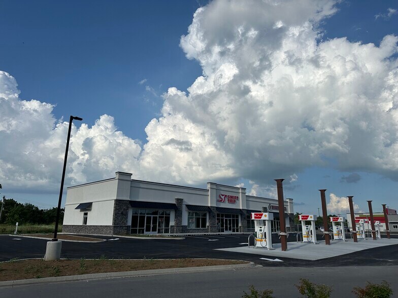 More Photos Of 511 E Brannon Rd, Nicholasville Restaurant For Lease