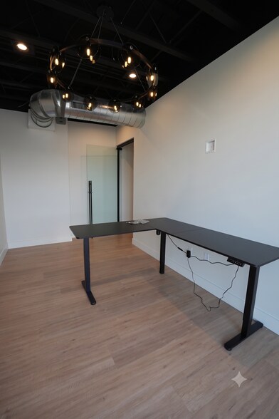 More Photos Of 74 E 13065 S, Draper Office For Sale