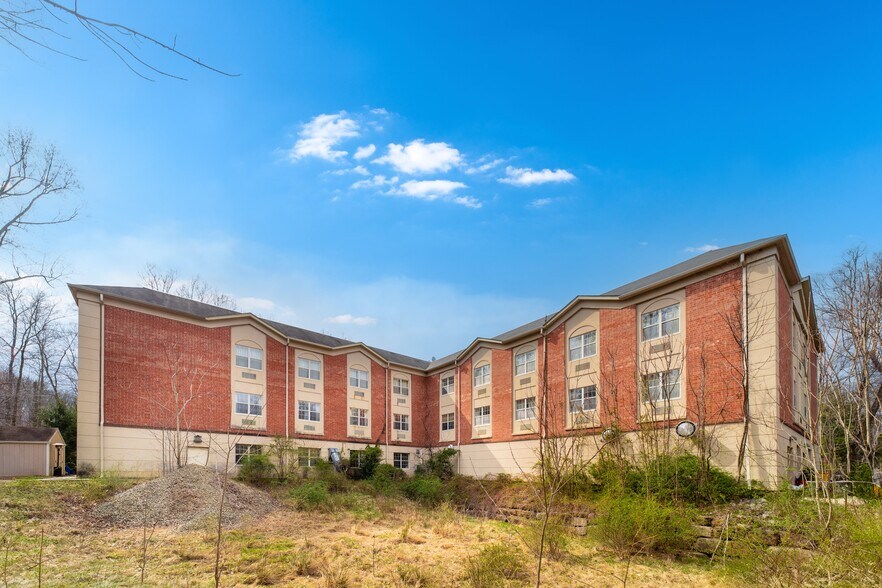 More Photos Of 728 Bunn Dr, Princeton Skilled Nursing Facility For Sale