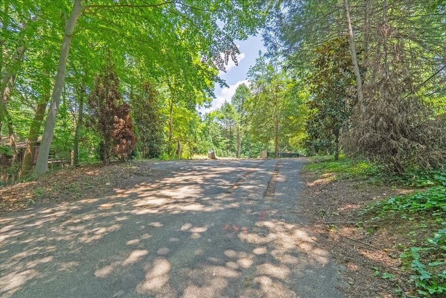 More Photos Of 4019 N Randolph St, Arlington Land For Sale