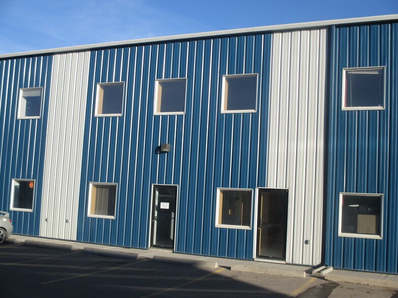 More Photos Of 8800 Venture Ave SE, Calgary Warehouse For Lease