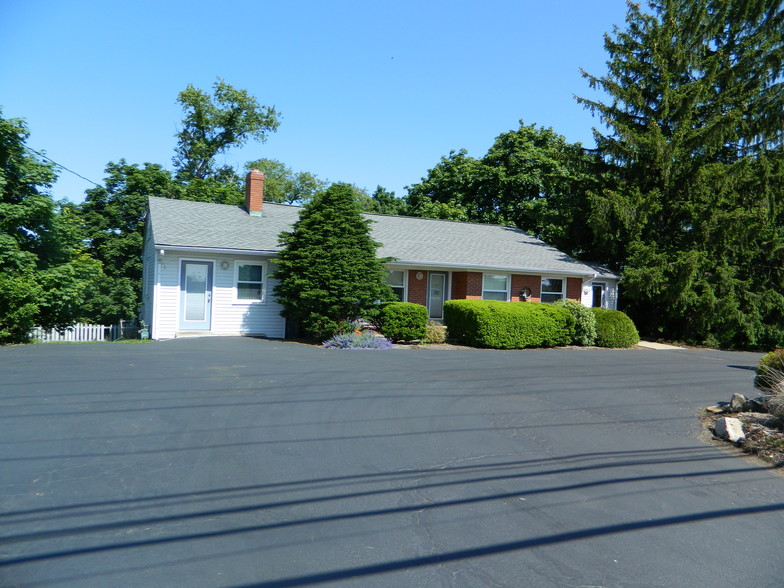 Primary Photo Of 44 Pittstown Rd, Clinton Office Residential For Sale