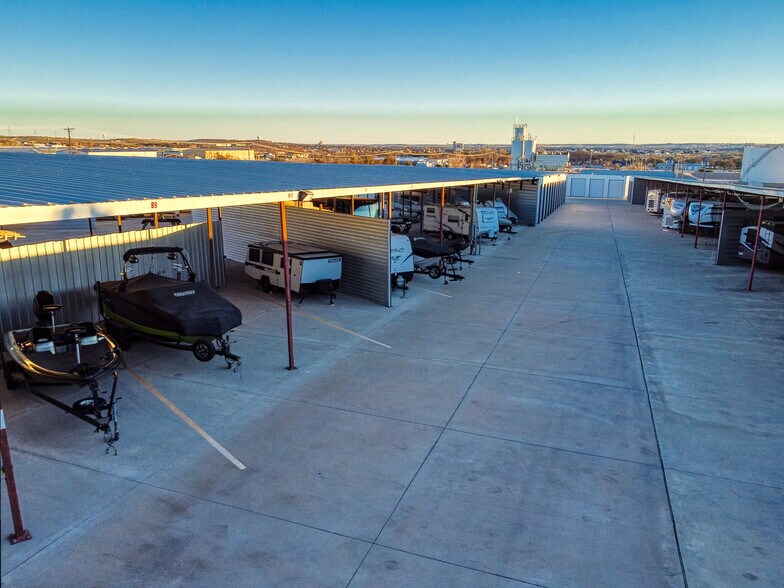 More Photos Of 6200 E Interstate 20, Aledo Flex For Lease