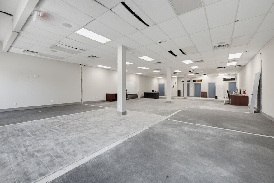 More Photos Of 3309 NE 33rd St, Fort Lauderdale Storefront Retail Office For Lease