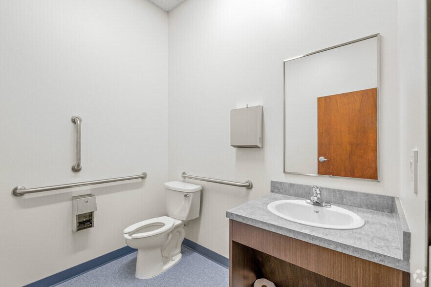 More Photos Of 5305 N Mays St, Georgetown Unknown For Lease