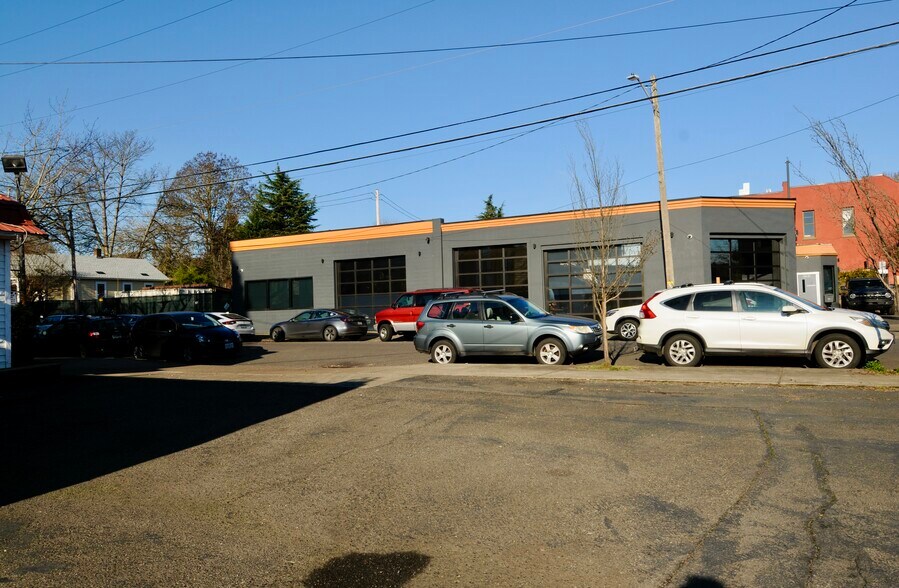 More Photos Of 2203 NE Martin Luther King Jr Blvd, Portland Light Manufacturing For Lease