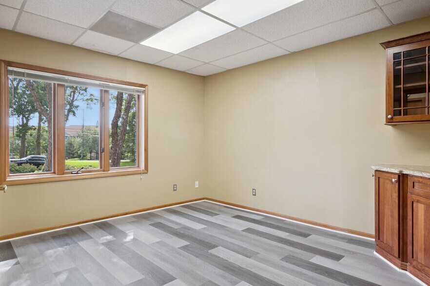 More Photos Of 1181 N Milford Rd, Milford Medical For Lease