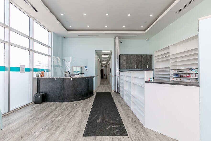 More Photos Of 50 Bur Oak Ave, Markham Storefront For Sale