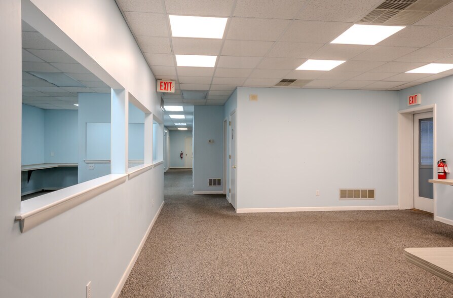 More Photos Of 717 Shore Rd, Somers Point Office For Sale