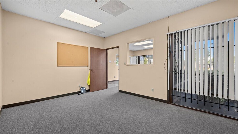 More Photos Of 9262 Bally Ct, Rancho Cucamonga Warehouse For Lease