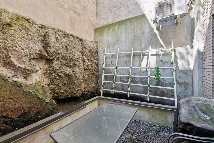 More Photos Of 316-318 E 22nd St, New York Apartments For Sale