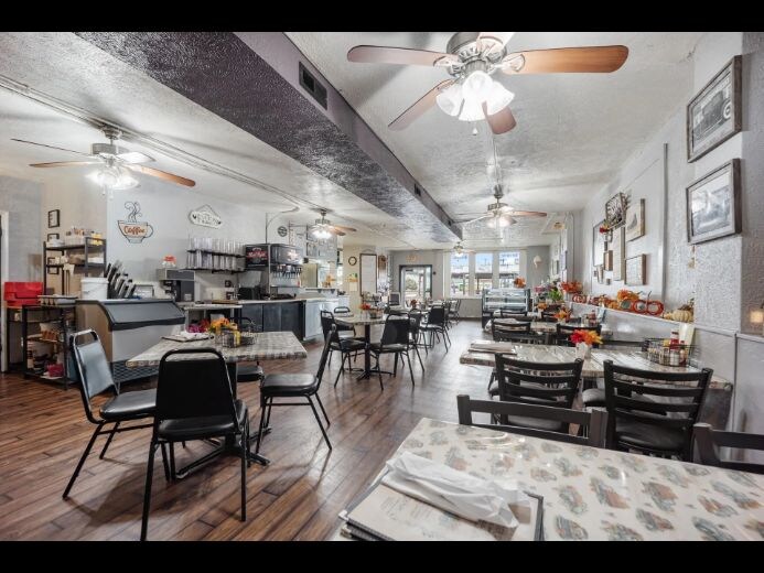 More Photos Of 213 Grand Ave, Cheraw Restaurant For Sale
