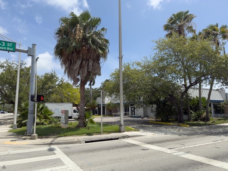 More Photos Of 1813 NE 163rd St, North Miami Beach Freestanding For Lease