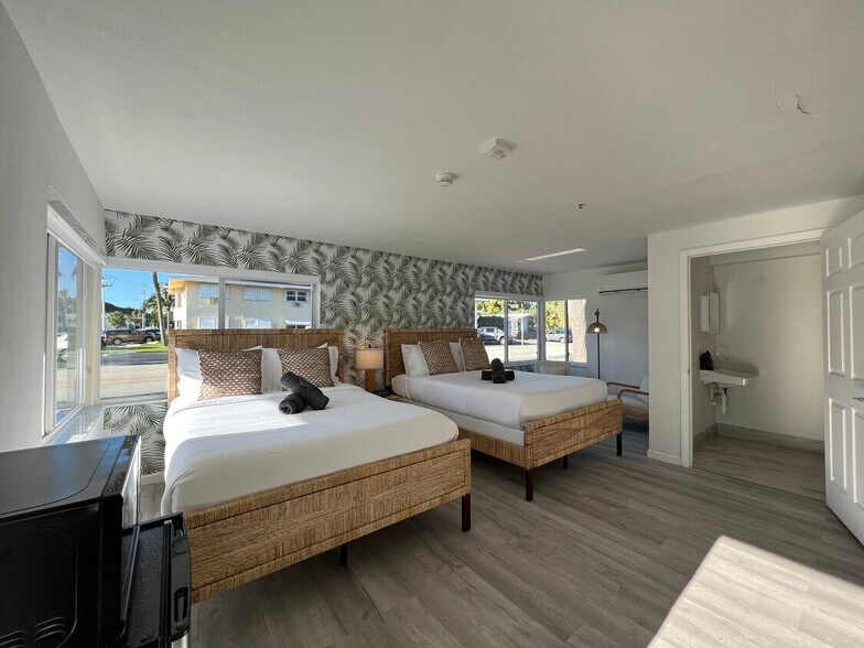 More Photos Of 3208 NE 11th St, Pompano Beach Apartments For Sale