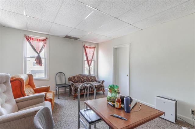 More Photos Of 401-405 S Central Ave, Marshfield Storefront For Sale