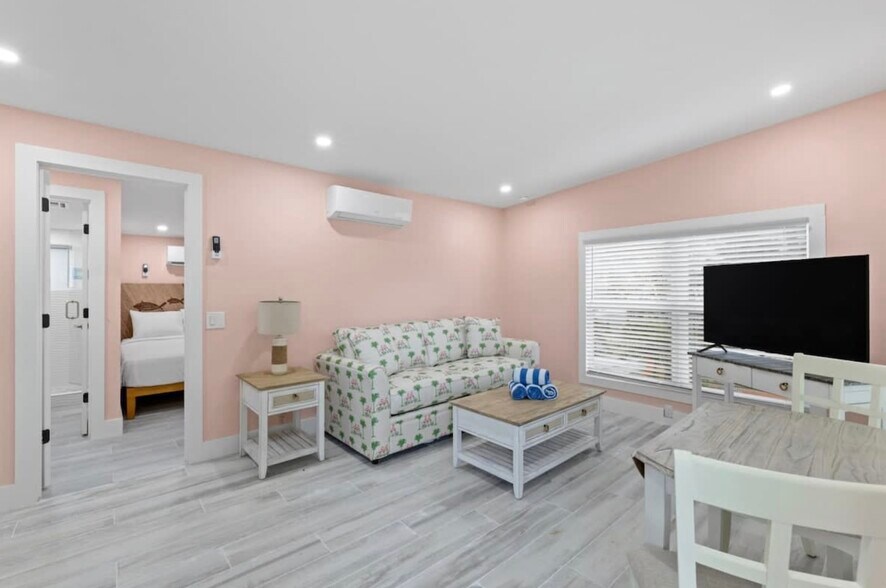 More Photos Of , Sanibel Hospitality For Sale